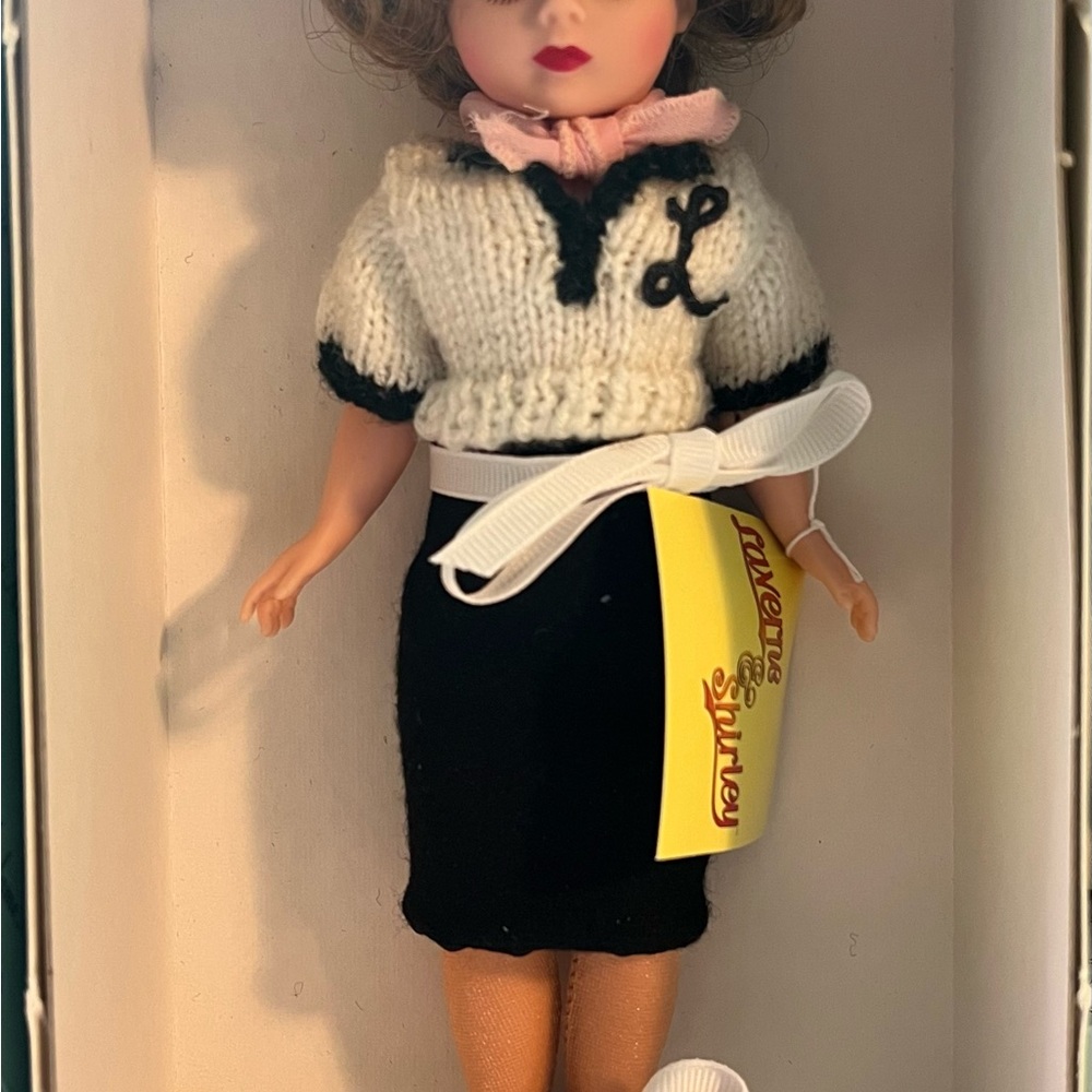Vintage Madame Alexander NRFB Laverne from Laverne and Shirley Special Edition
